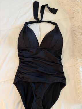 Women’s Tommy Bahama size 10